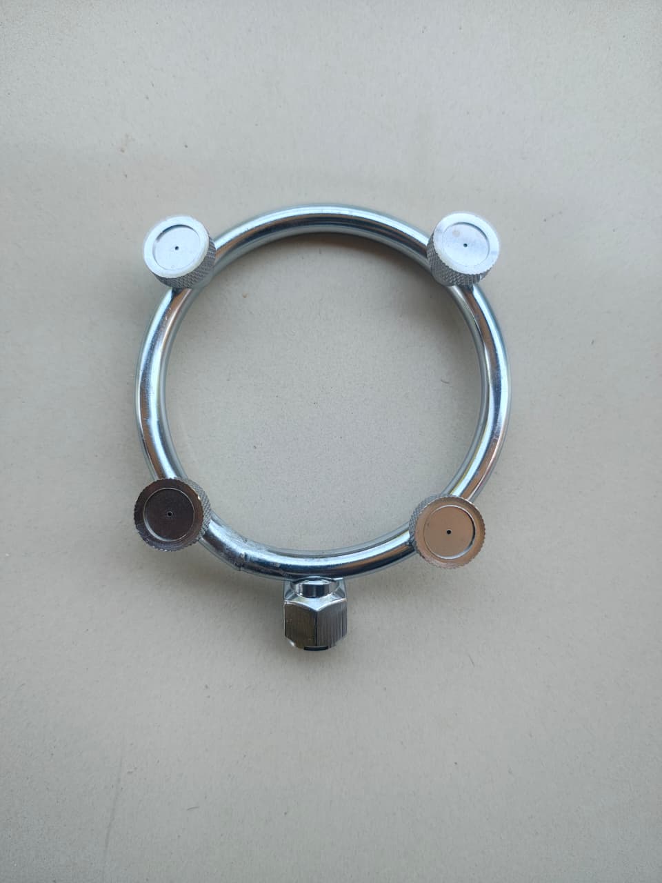 4 way steel nozzle.